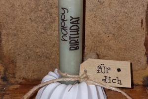 Geschenk-Set Guglhupf mit Kerze klein „happyBIRTHDAY…für dich“